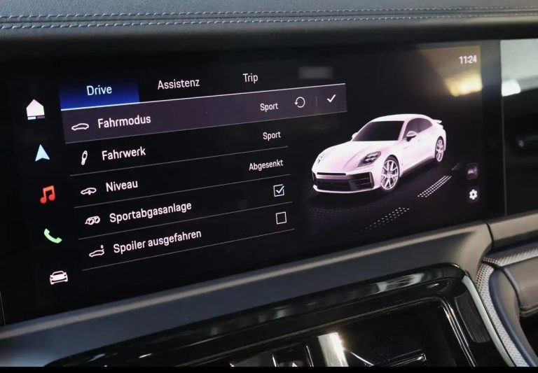 Porsche Panamera 4 E-Hybrid - photo 13