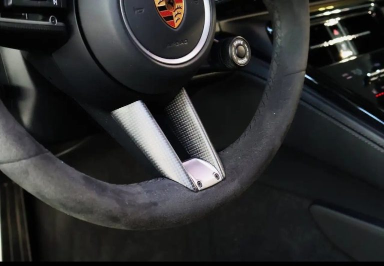 Porsche Panamera 4 E-Hybrid - photo 17