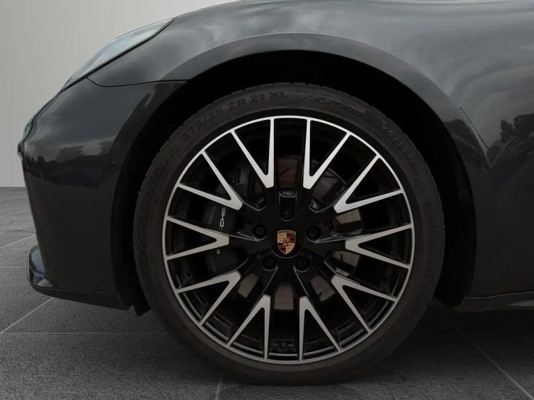 Porsche Panamera 4 E-Hybrid - photo 6