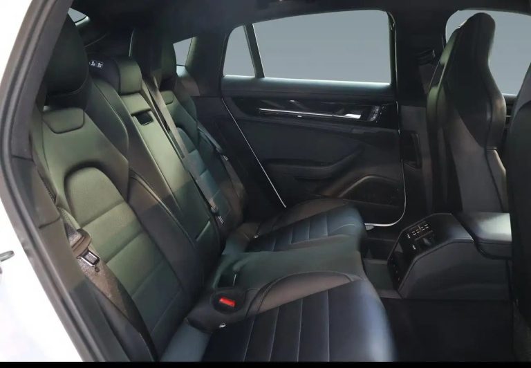 Porsche Panamera 4 E-Hybrid - photo 7
