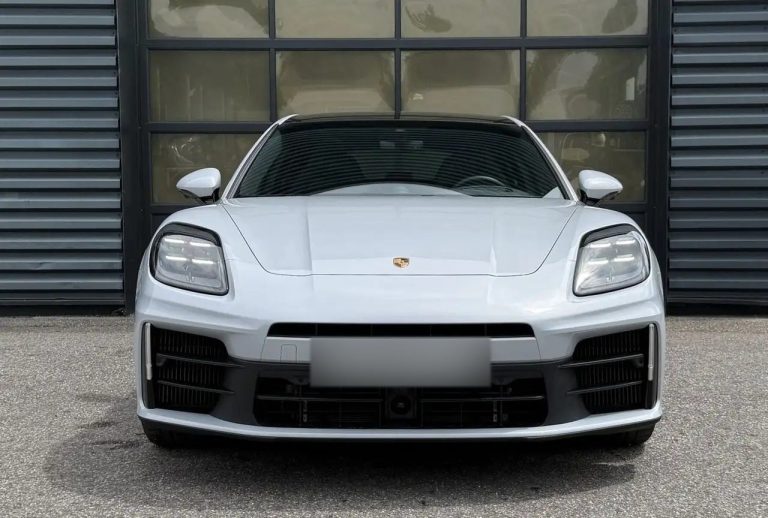 Porsche Panamera 4 E-Hybrid - photo 9