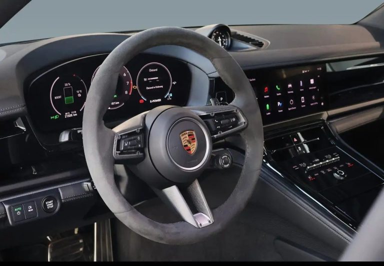 Porsche Panamera 4 E-Hybrid - photo 9