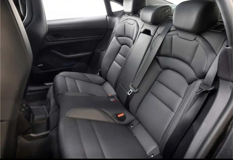 Porsche Taycan 4S - photo 13