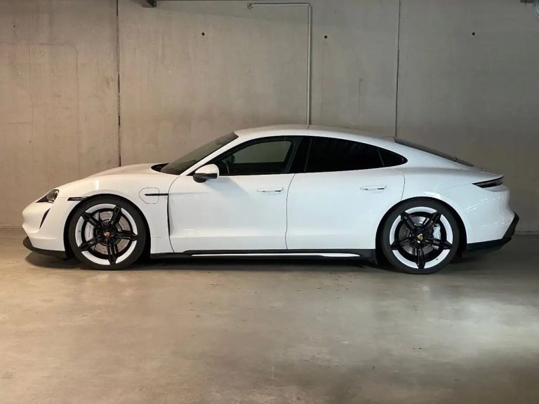 Porsche Taycan - photo 3
