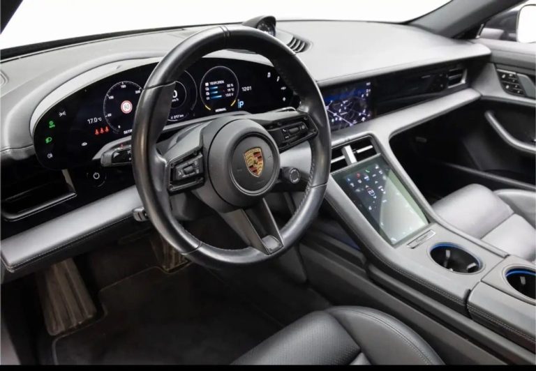 Porsche Taycan 4S - photo 4