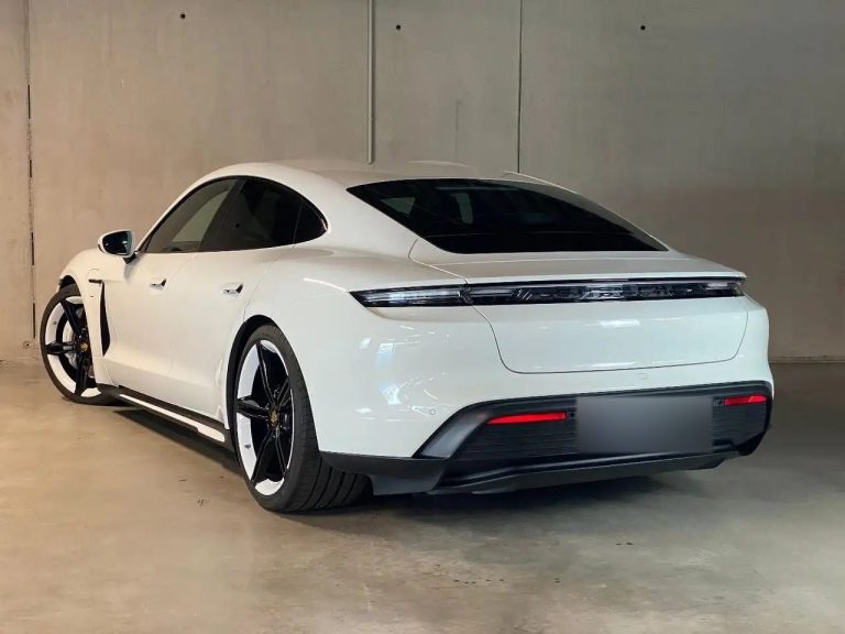 Porsche Taycan - photo 4