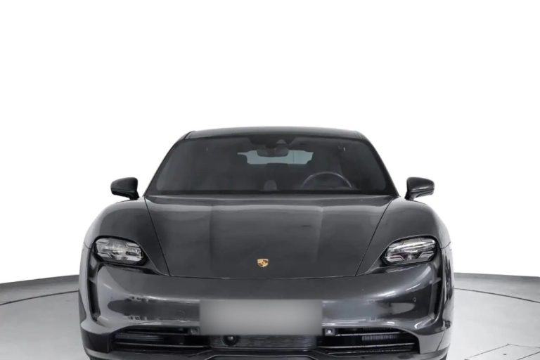 Porsche Taycan 4S - photo 6