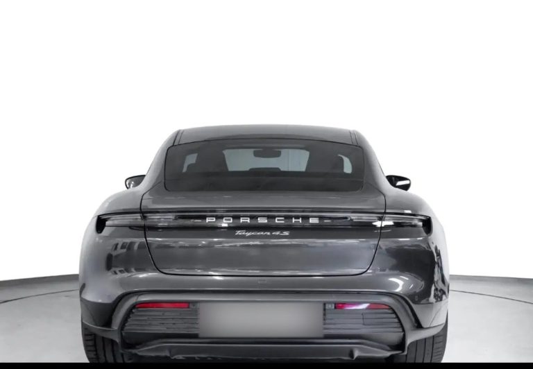 Porsche Taycan 4S - photo 7