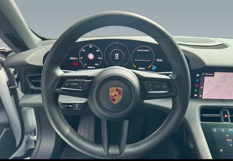 Porsche Taycan Sport Turismo - photo 16