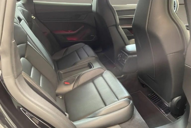 Porsche Taycan 4S Sport Turismo - photo 16