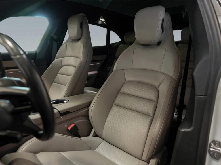 Porsche Taycan Sport Turismo - photo 6