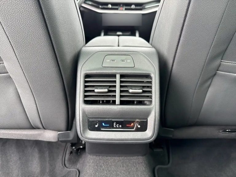 Skoda Superb Combi 1.5 iV Laurin & Klement - photo 15