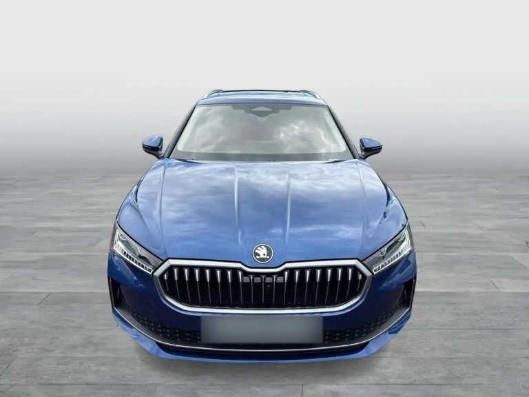 Skoda Superb Combi 1.5 iV Laurin & Klement - photo 2