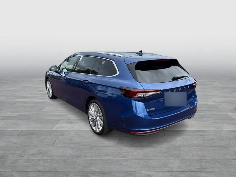 Skoda Superb Combi 1.5 iV Laurin & Klement - photo 3