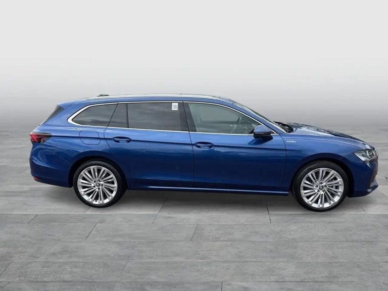 Skoda Superb Combi 1.5 iV Laurin & Klement - photo 4