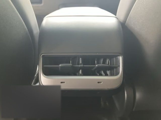 Tesla Model Y Grande Autonomie AWD - photo 10