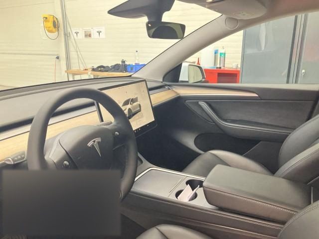 Tesla Model Y Grande Autonomie AWD - photo 7