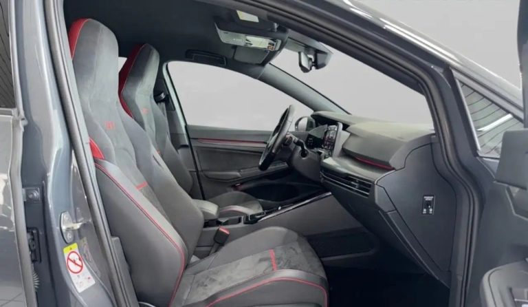 Volkswagen Golf GTI Clubsport 2.0 TSI DSG - photo 15