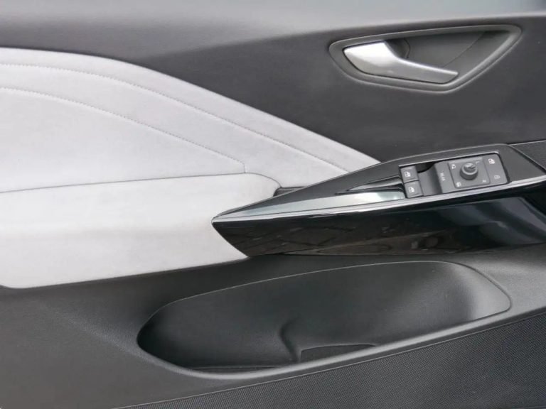 Volkswagen ID.3 Pro - photo 9