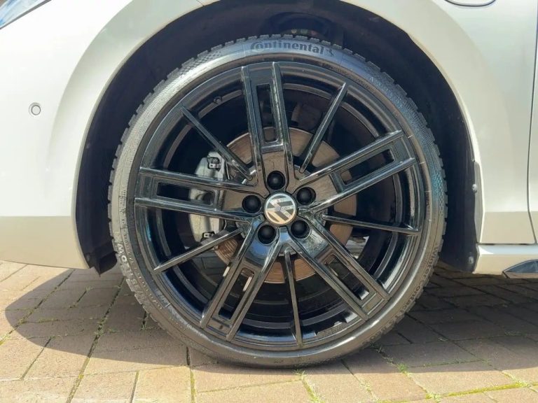 Volkswagen Passat Variant 1.5 eHybrid DSG R-Line - photo 11