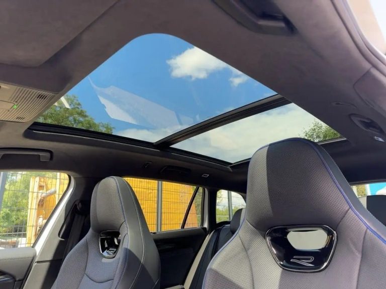 Volkswagen Passat Variant 1.5 eHybrid DSG R-Line - photo 13
