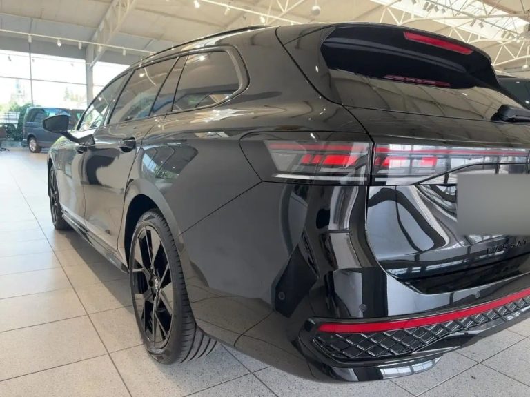 Volkswagen Passat Variant 1.5 eHybrid R-Line DSG - photo 2