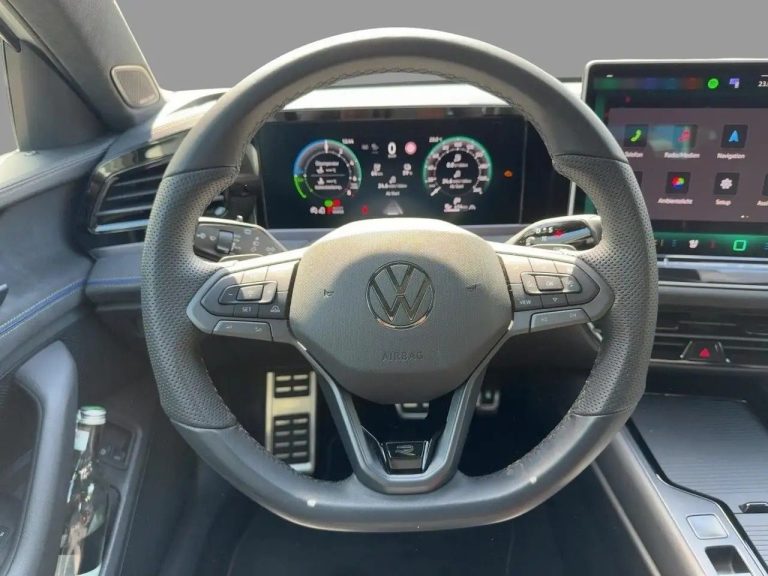 Volkswagen Passat Variant 1.5 eHybrid DSG R-Line - photo 9