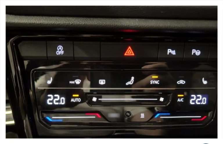Volkswagen T-Roc 2.0 TSI 4MOTION R-Line DSG - photo 14