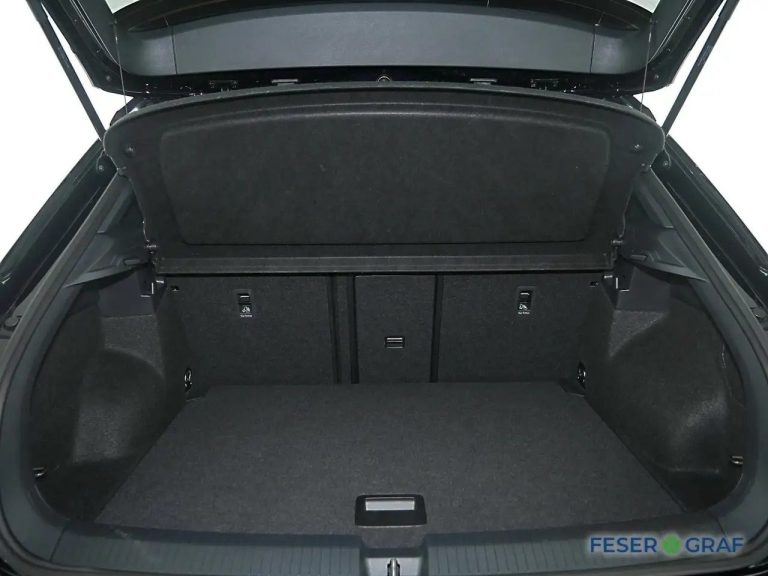 Volkswagen T-Roc 1.5 TSI R-Line DSG - photo 9