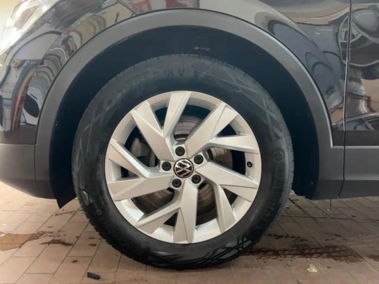 Volkswagen Tiguan 2.0 TDI Life 4Motion DSG - photo 12