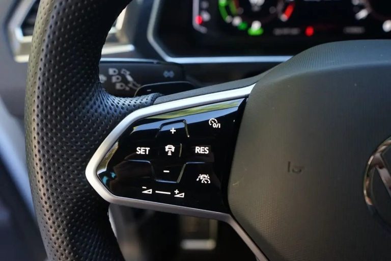 Volkswagen Tiguan eHybrid R-Line - photo 7