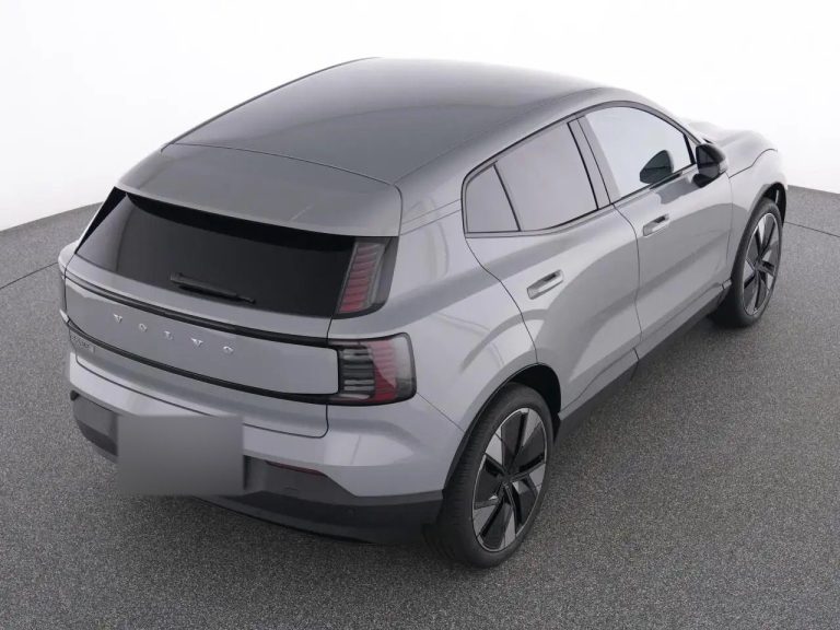 Volvo EX30 Extended Range Plus - photo 18