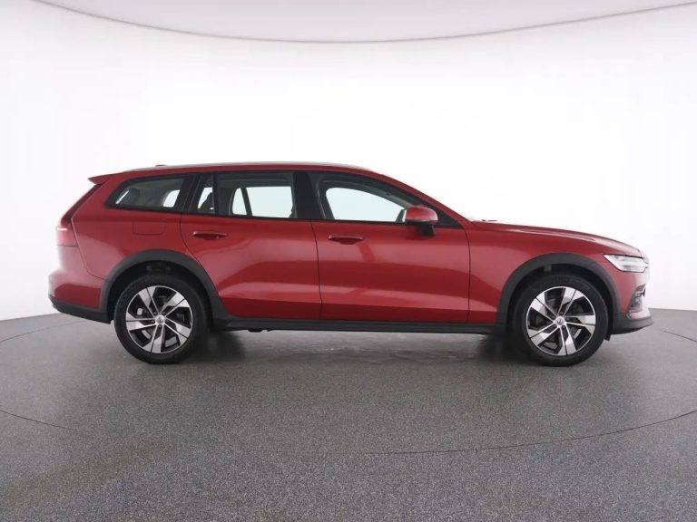 Volvo V60 Cross Country B4 AWD Plus - photo 11