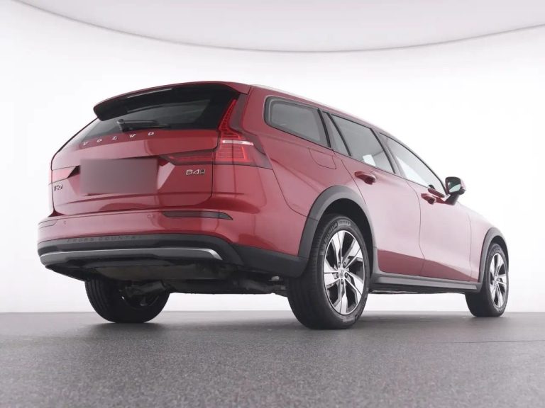 Volvo V60 Cross Country B4 AWD Plus - photo 7