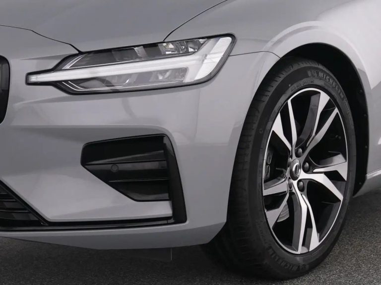 Volvo V60 B4 Plus - photo 8