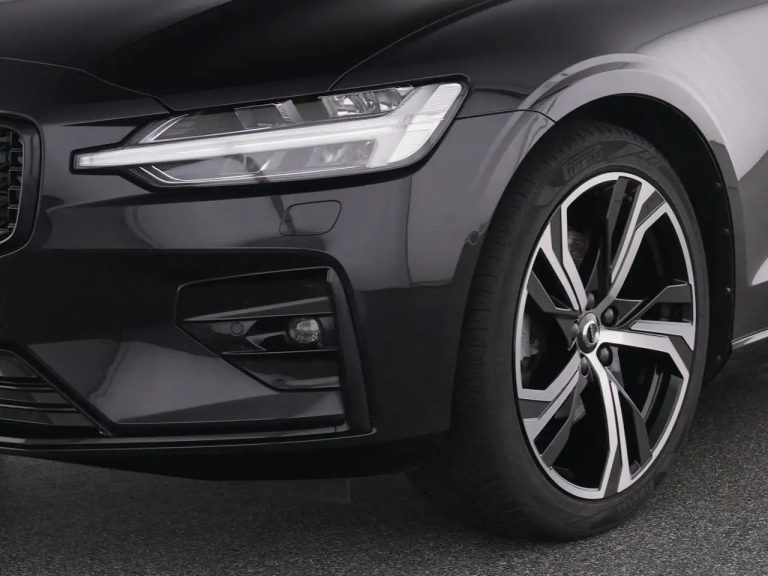 Volvo V60 B4 Plus - photo 8
