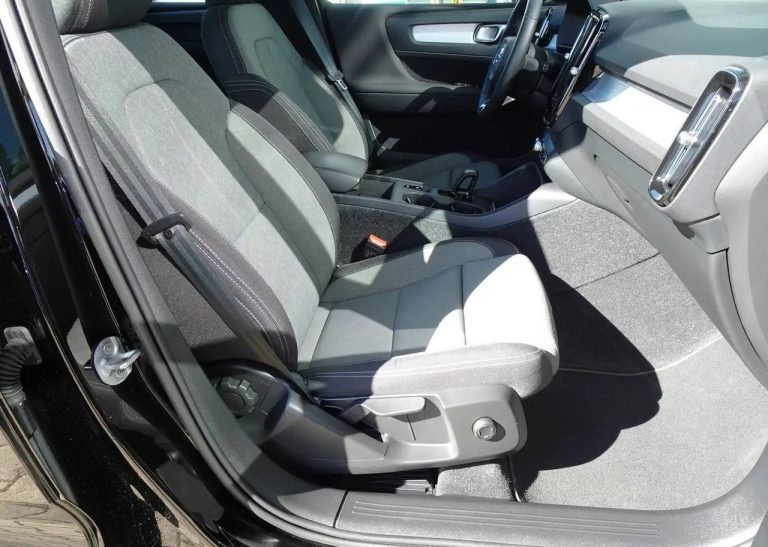 Volvo XC40 T4 Recharge - photo 10