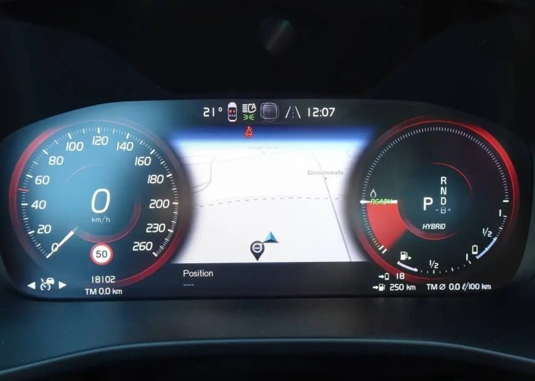 Volvo XC40 T4 Recharge - photo 18
