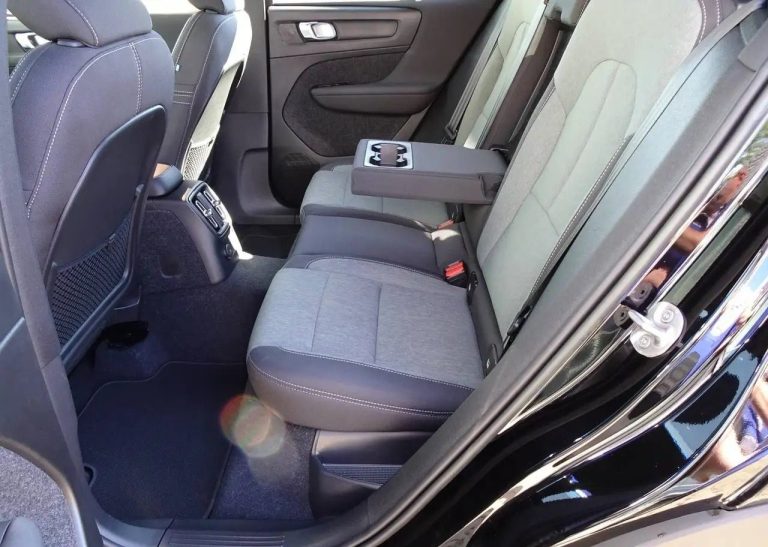 Volvo XC40 T4 Recharge - photo 9