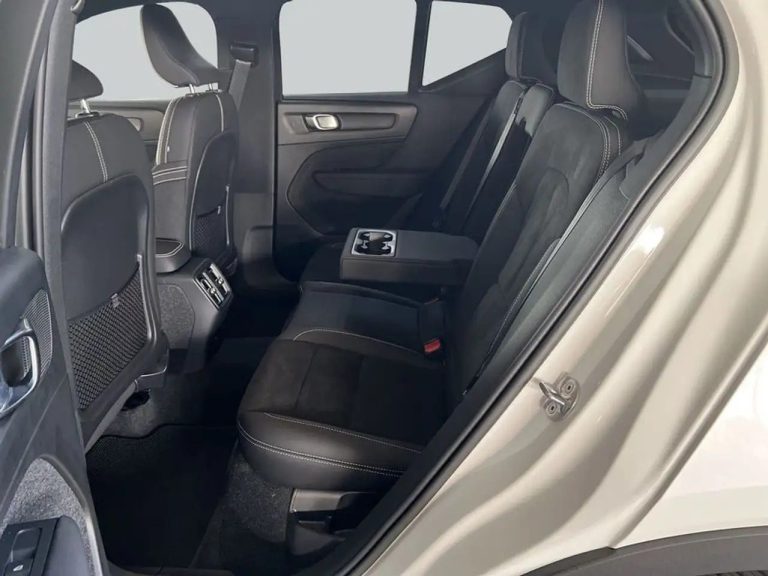 Volvo XC40 Recharge Single Motor Plus - photo 10