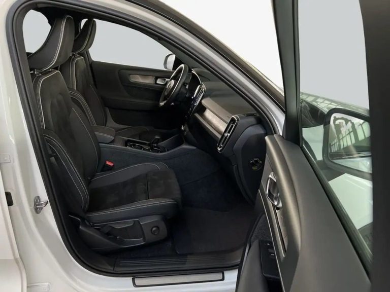 Volvo XC40 Recharge Single Motor Plus - photo 11
