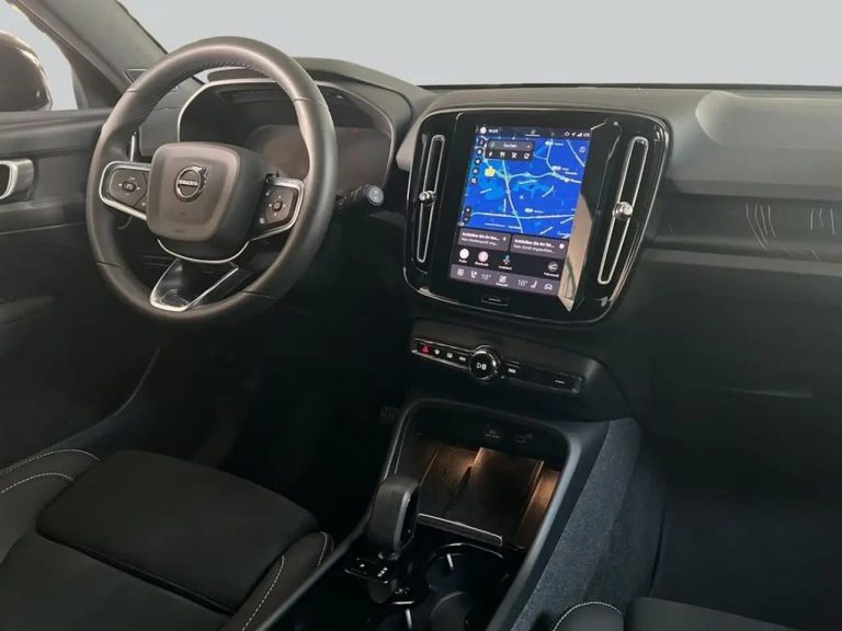 Volvo XC40 Recharge Single Motor Plus - photo 12
