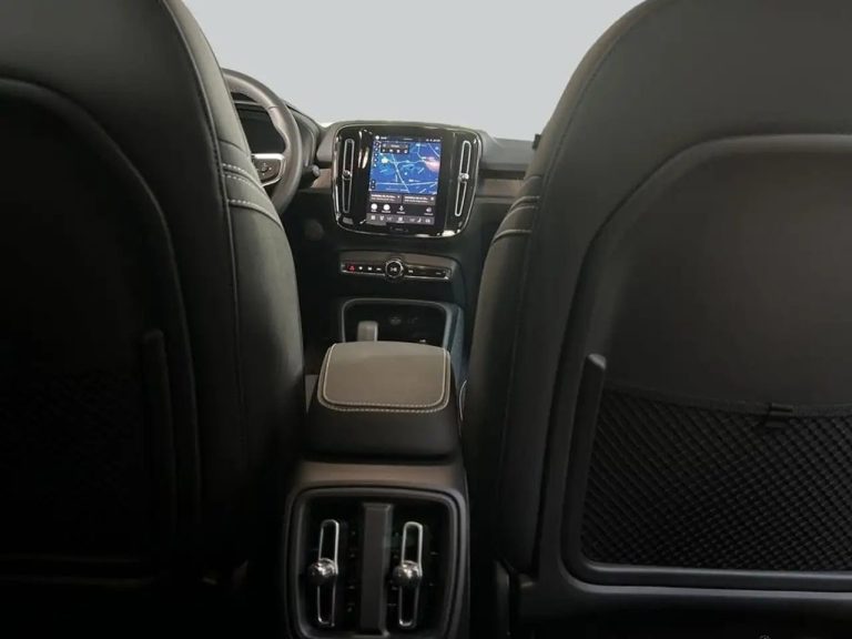 Volvo XC40 Recharge Single Motor Plus - photo 13