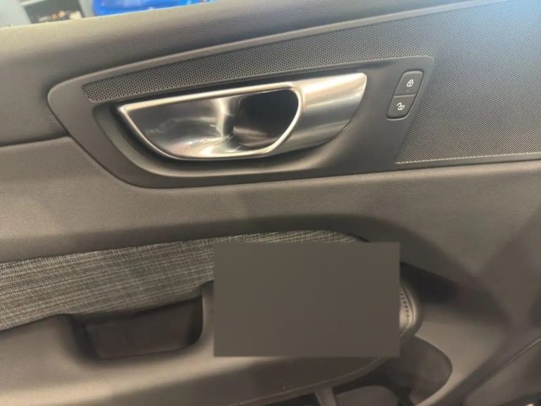 Volvo XC60 B5 AWD Core - photo 14