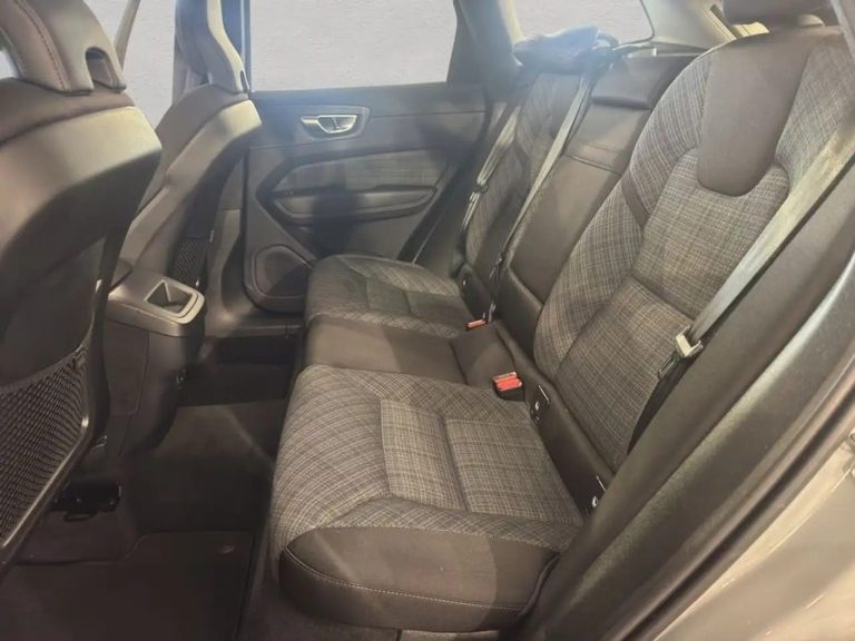 Volvo XC60 B5 AWD Core - photo 15