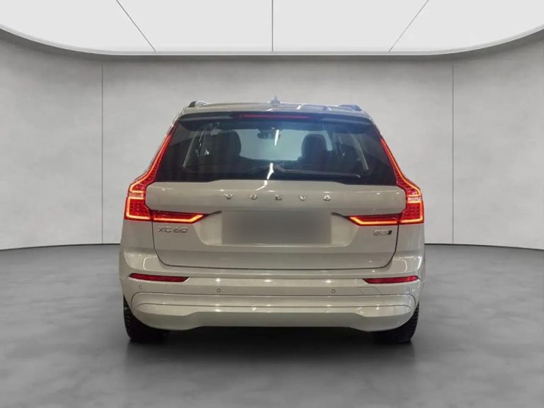 Volvo XC60 B5 AWD Core - photo 4