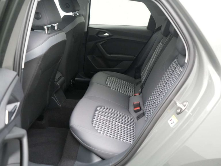 Audi A1 Sportback 35 TFSI S tronic S line - photo 8