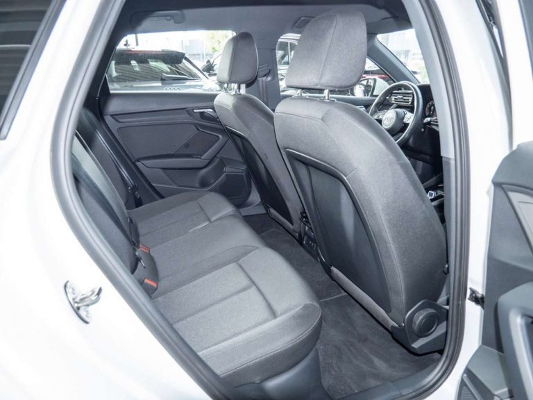 Audi A3 Sportback 30 TFSI - photo 4