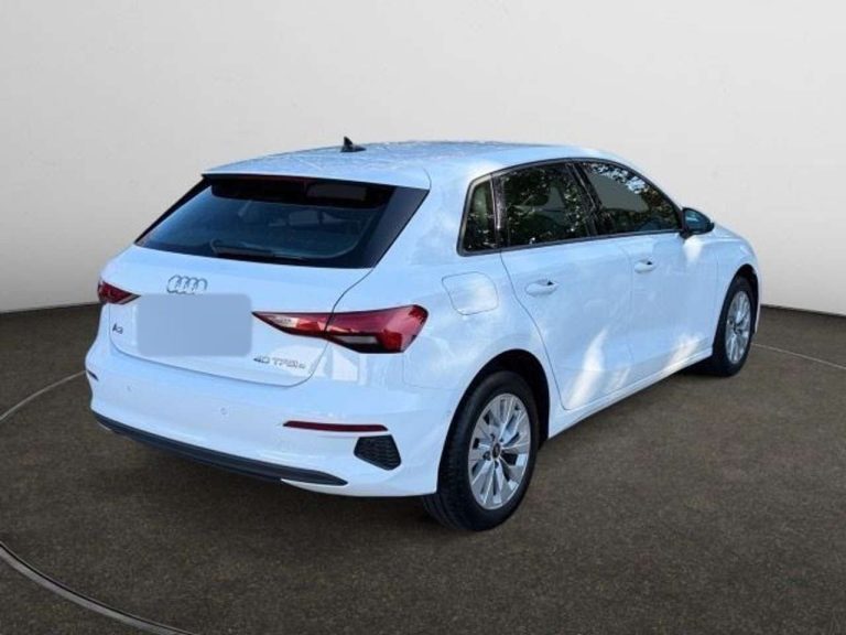 Audi A3 Sportback 40 TFSI e S tronic - photo 4