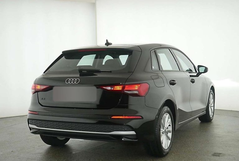 Audi A3 Sportback 30 TFSI S tronic - photo 2